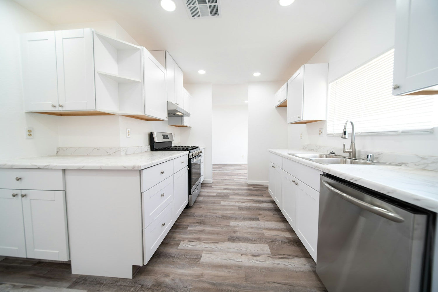 Kitchen Gadgets & Appliances